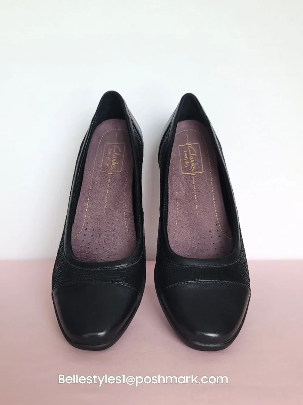 CLARKS Artisan Neala Moon Slip-On Wedge Pumps- Black color- Women's Size 9M⭐